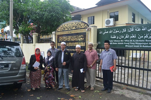 Majlis Agama Islam Negeri Pulau Pinang Program Pemberian Bantuan Sumbangan Hasil Wakaf Majlis Agama Islam Negeri Pulau Pinang Bagi Tahun 2014